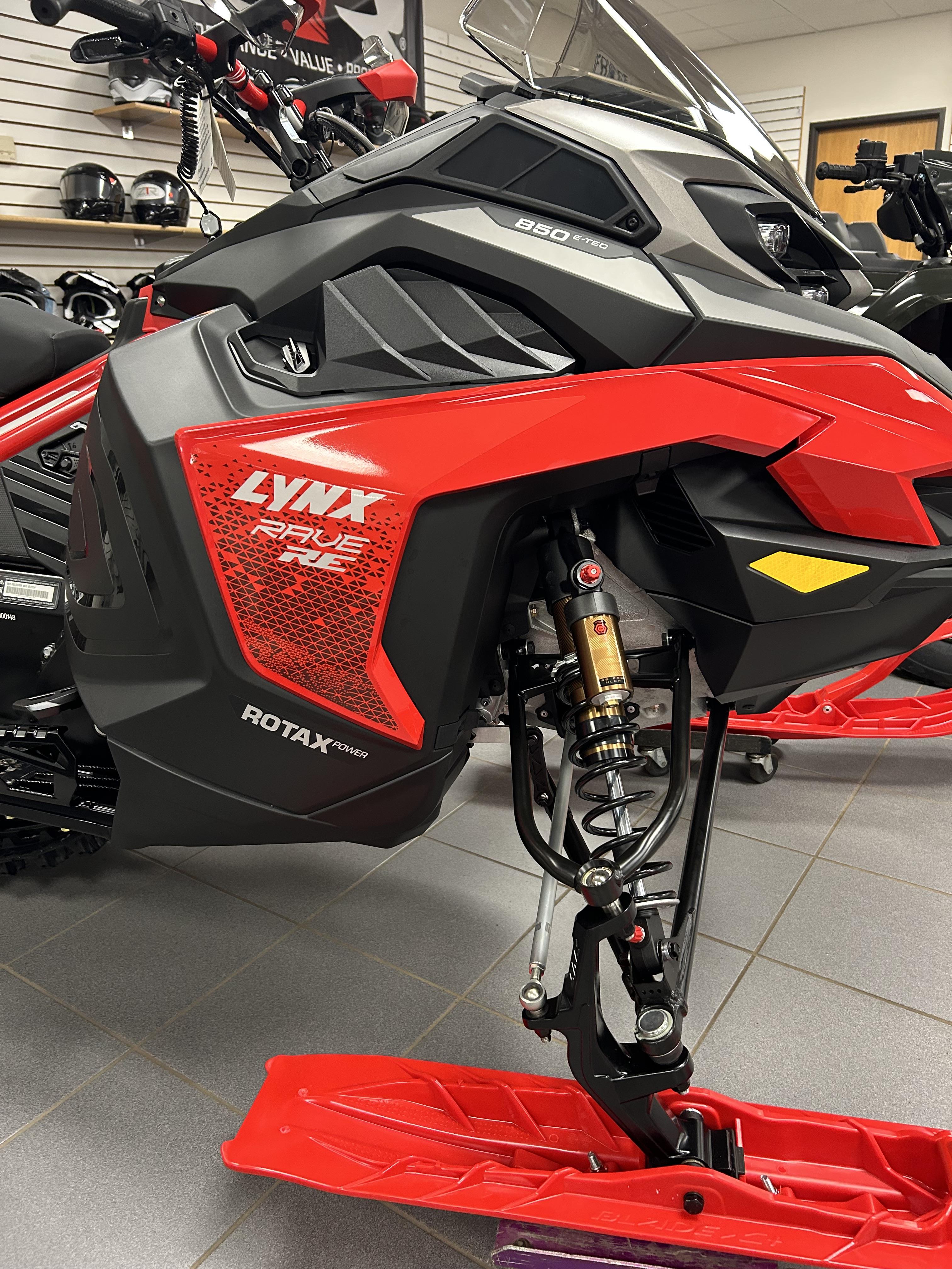 2025 Lynx Rave RE 850 E-Tec Ice Ripper XT 1.5" MS/ES / LUSD - Photo 6